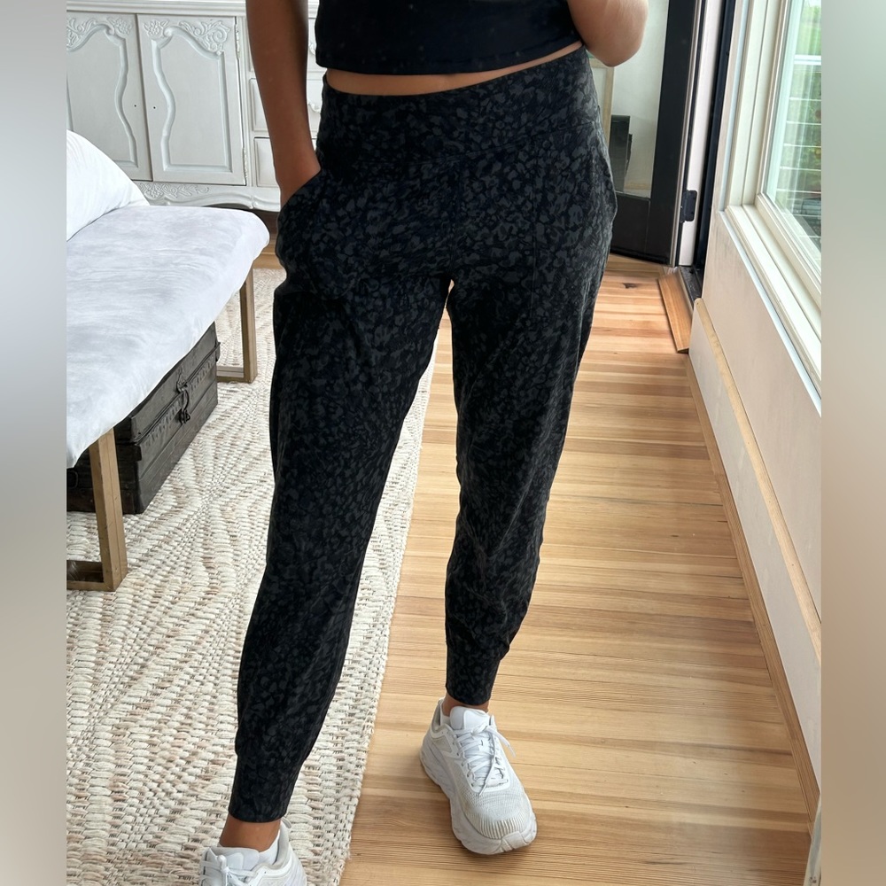 Lulu Lemon align joggers